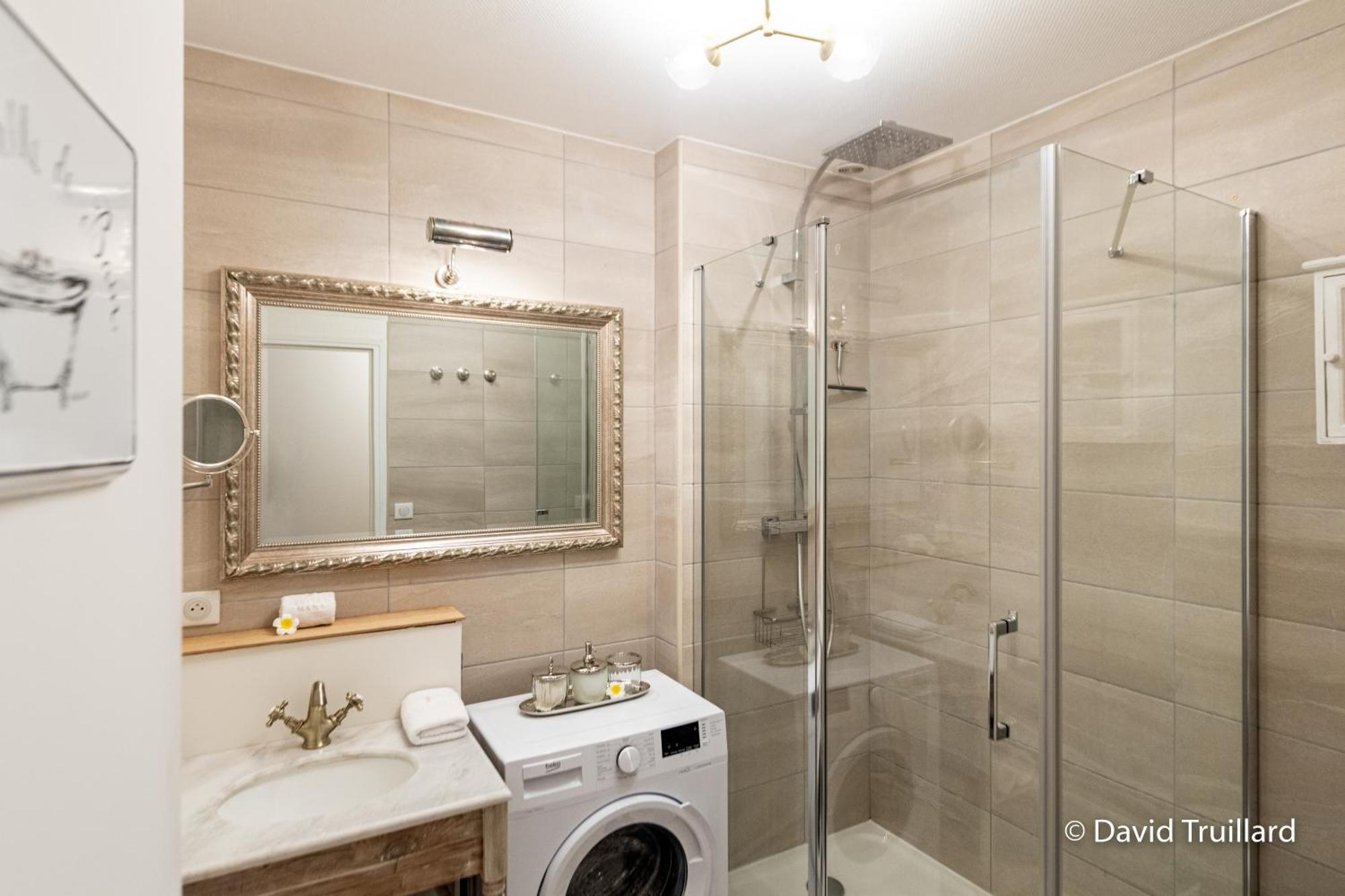 Suites Mana - Matahina Avec Vue Superbe Sur La Place Ducale Et Parking Prive Inclus Charleville-Mézières Kültér fotó