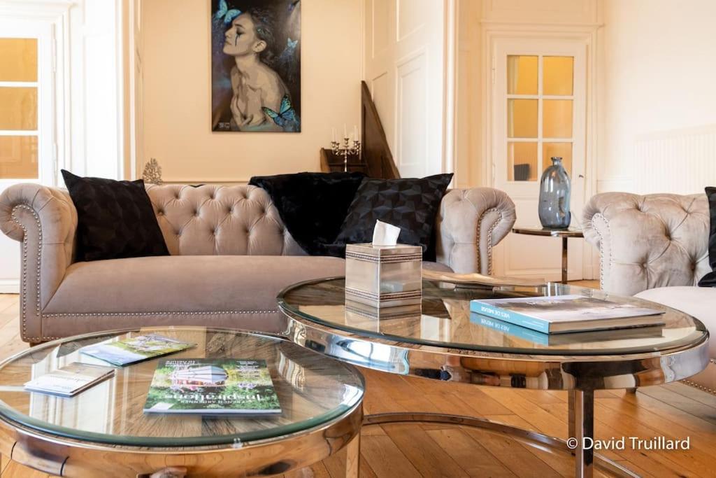 Suites Mana - Matahina Avec Vue Superbe Sur La Place Ducale Et Parking Prive Inclus Charleville-Mézières Kültér fotó